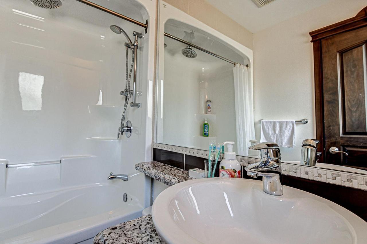 Westmount River 5* Calgary
